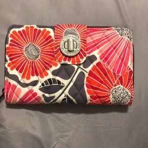 Vera Bradley Turn lock wallet in cherry blossom